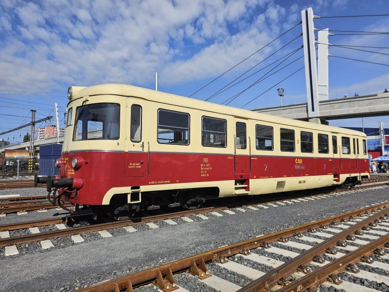 820 100-6