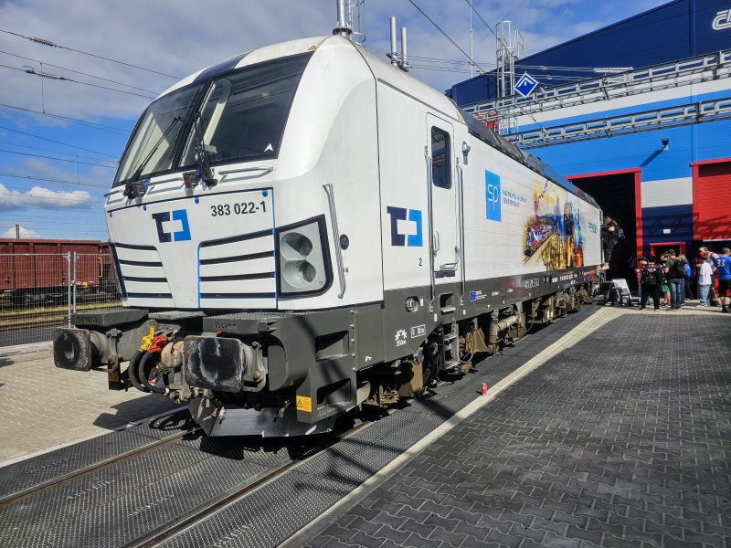 383 022-1